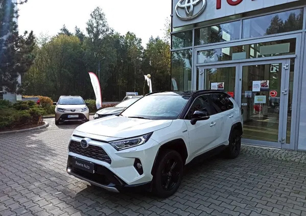 toyota rav4 Toyota RAV4 cena 164900 przebieg: 41175, rok produkcji 2020 z Ozimek